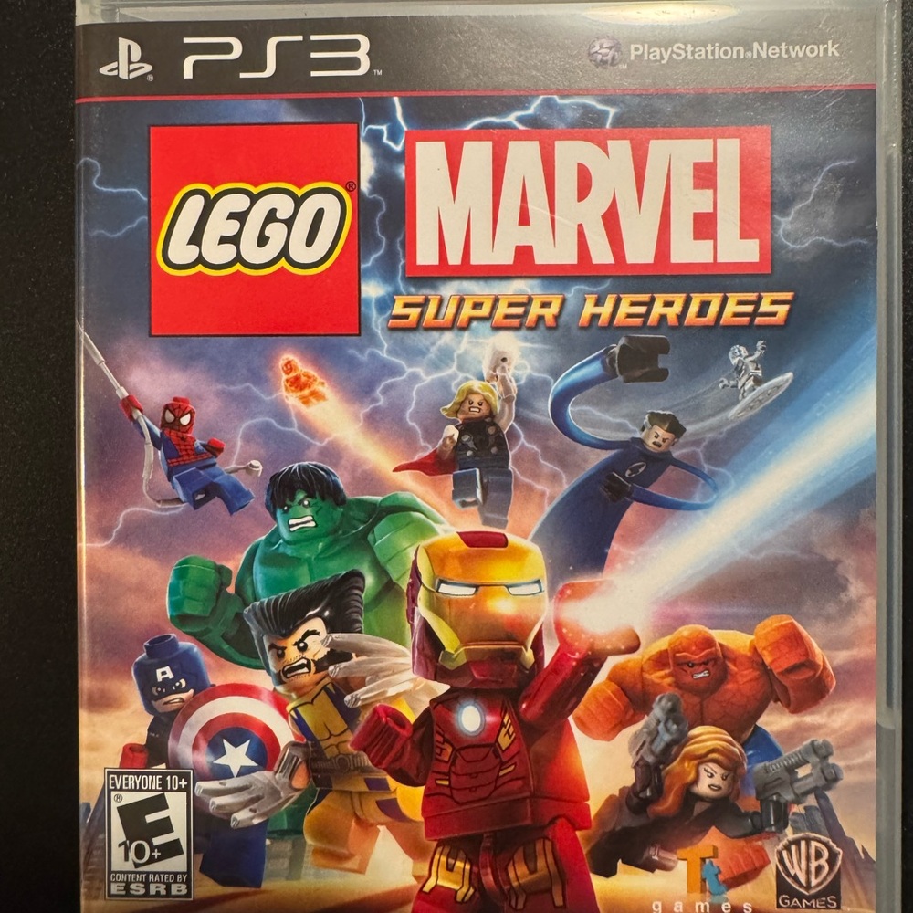 LEGO Marvel Super Heroes PS3 - Red and Blue